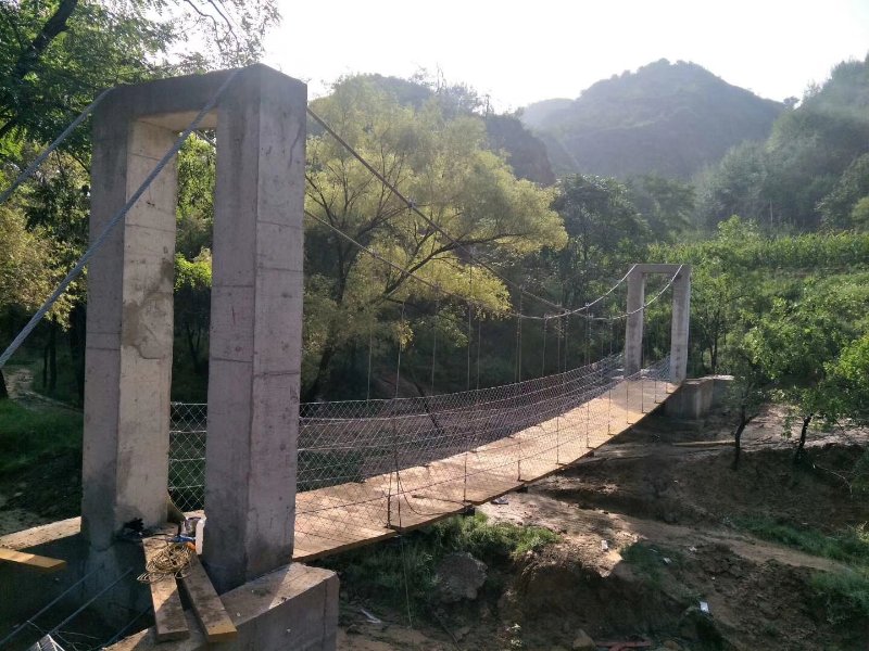 木質吊橋